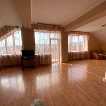 Apartments On Parkaniya 2A 무카체베 외부 사진