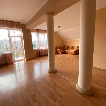 Apartments On Parkaniya 2A 무카체베 외부 사진